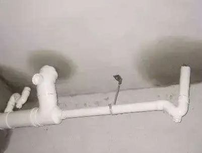 洋县卫生间测漏水的几种情景